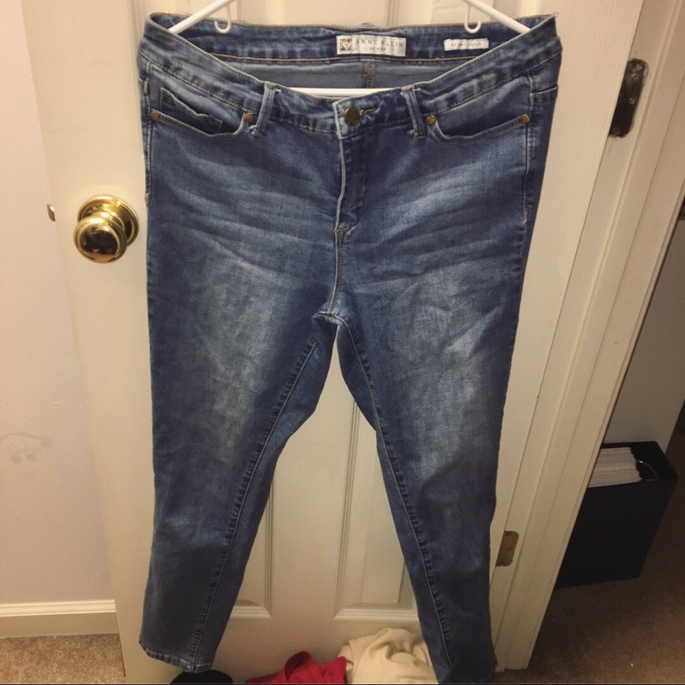 Anne Klein skinny jeans